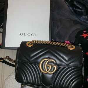 GG Marmont Small Matelasse Shoulder Bag